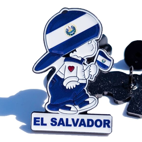 Pin El Salvador Pin For Caps Clothing Enamel Badge Salvadorian Boy Pin - Picture 1 of 5